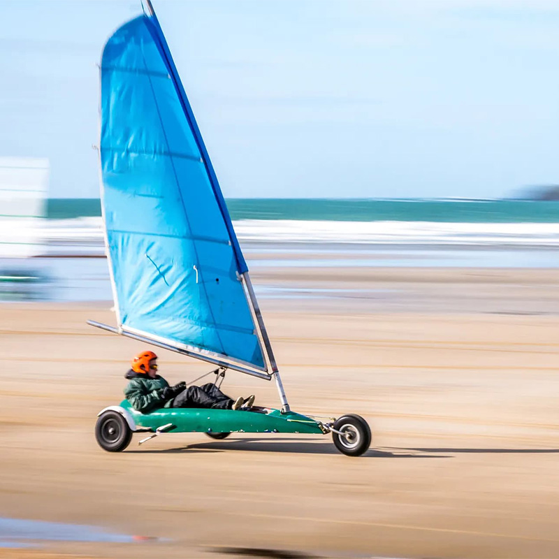char a voile royan
